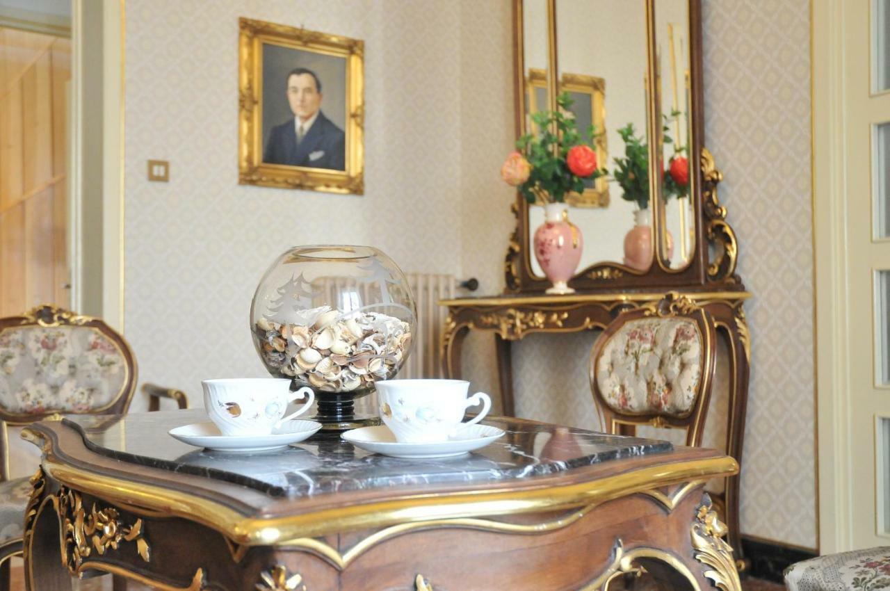 B&B Al Diecisette Catania Kültér fotó