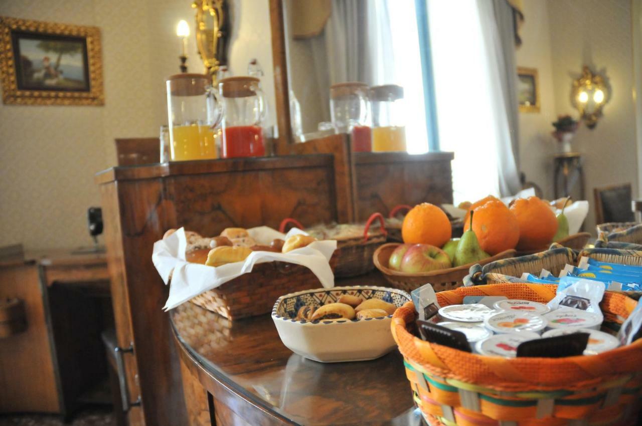 B&B Al Diecisette Catania Kültér fotó
